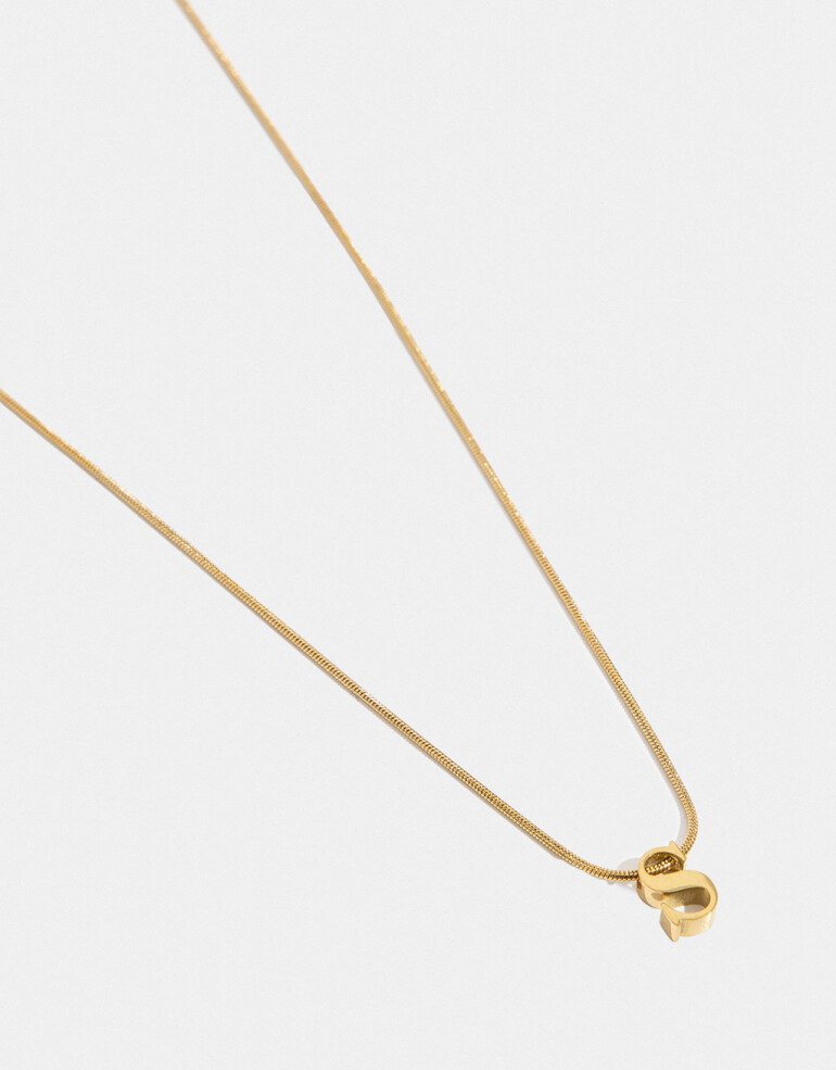 Cadena Corta con Dije Metal Cadena De Acero Con Inicial S - Dorado