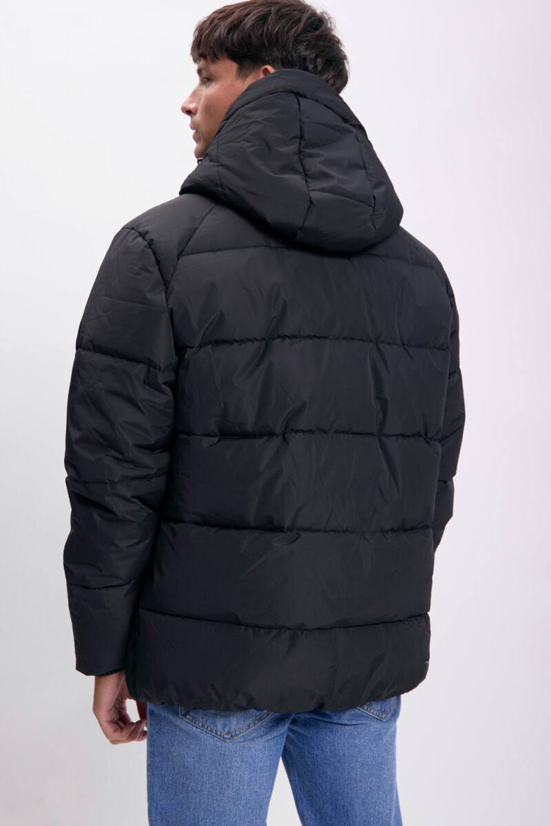 Campera capitoneda Negro