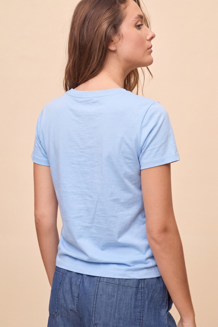 REMERA VACATION Celeste
