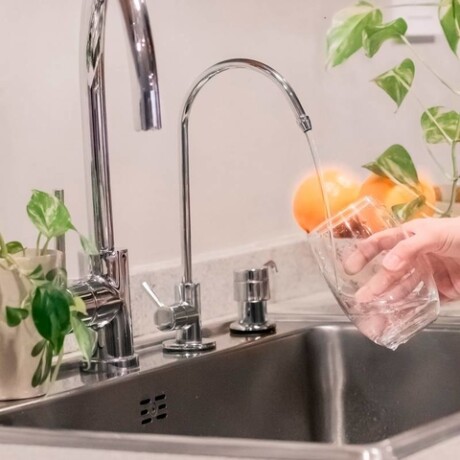 Purificador OSMOSIS INVERSA Bajo Mesada con grifo de 1 VIA Purificador OSMOSIS INVERSA Bajo Mesada con grifo de 1 VIA