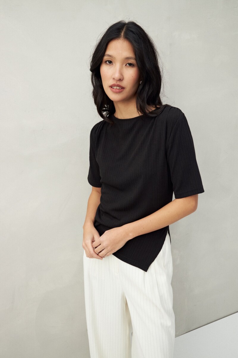 REMERA ASIA Negro