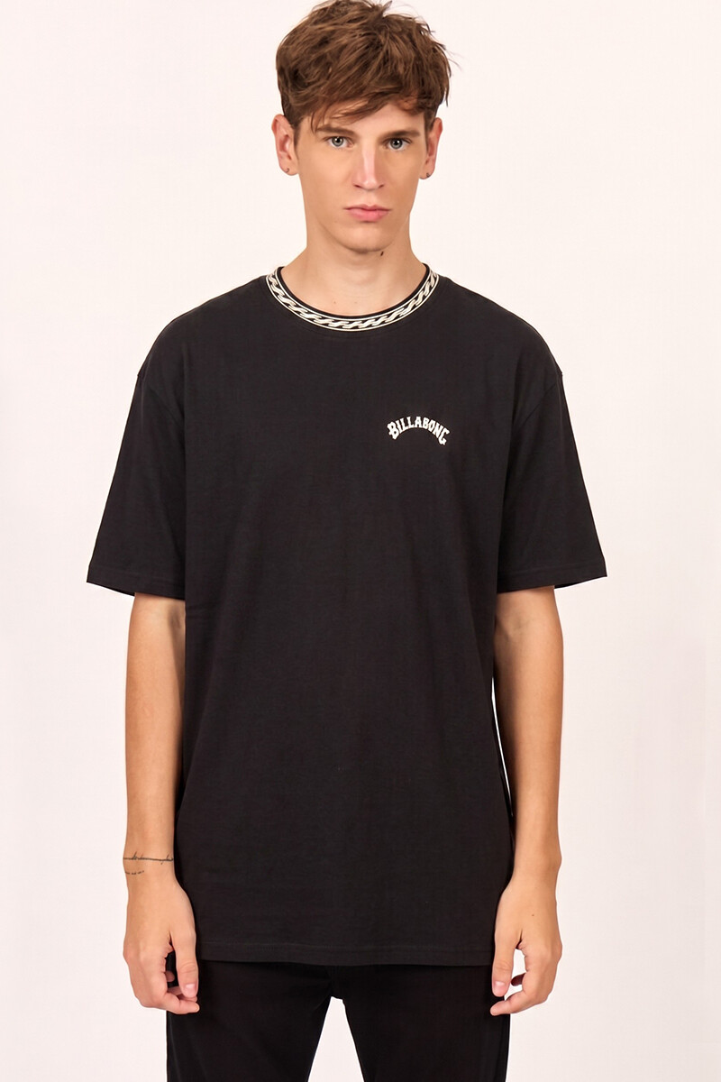 REMERA FRONT OVER TEE J-negro