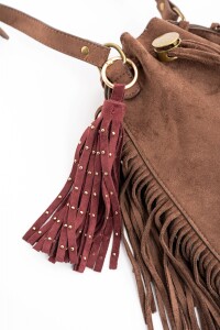 Charm Flecos Y Tachas Gamuza Vegana Burdeos