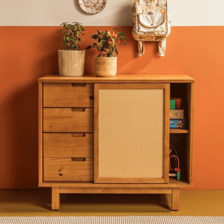 CÓMODA DE MADERA 4 CAJONES CON PUERTA CORREDIZA DE RATÁN CÓMODA DE MADERA 4 CAJONES CON PUERTA CORREDIZA DE RATÁN