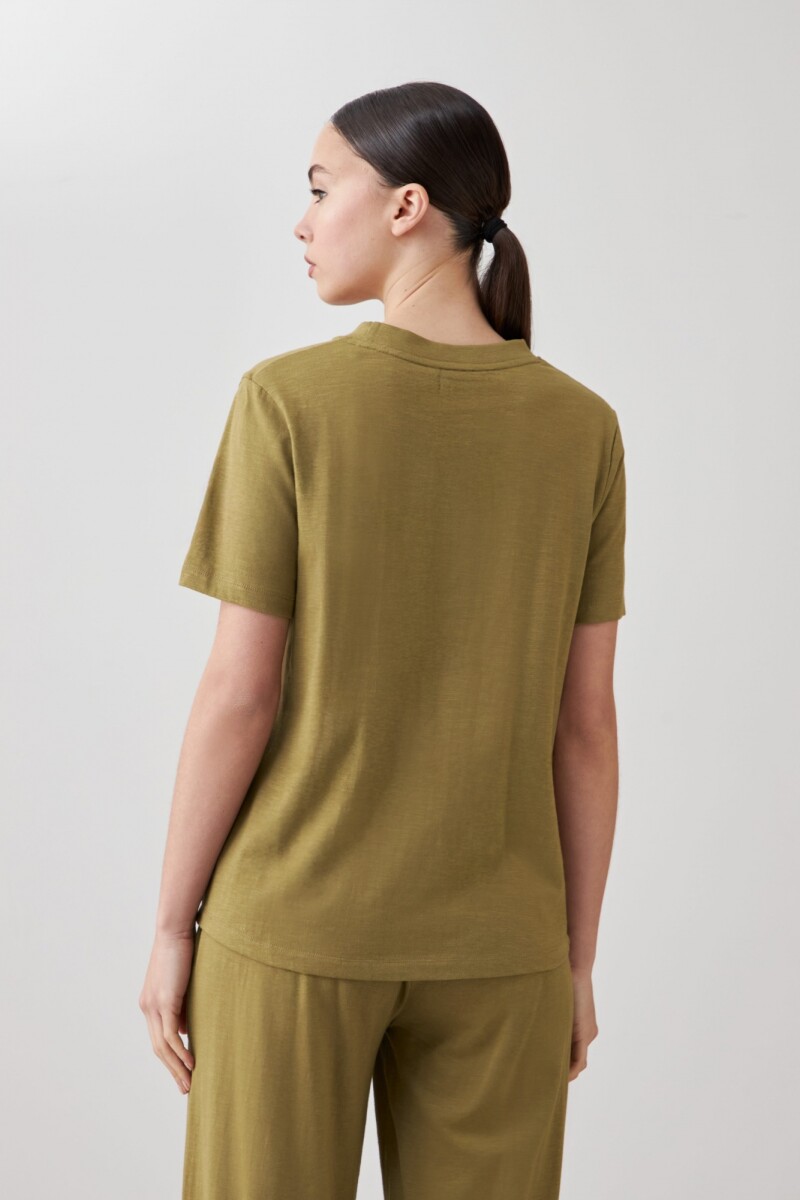 Remera manga corta verde oliva