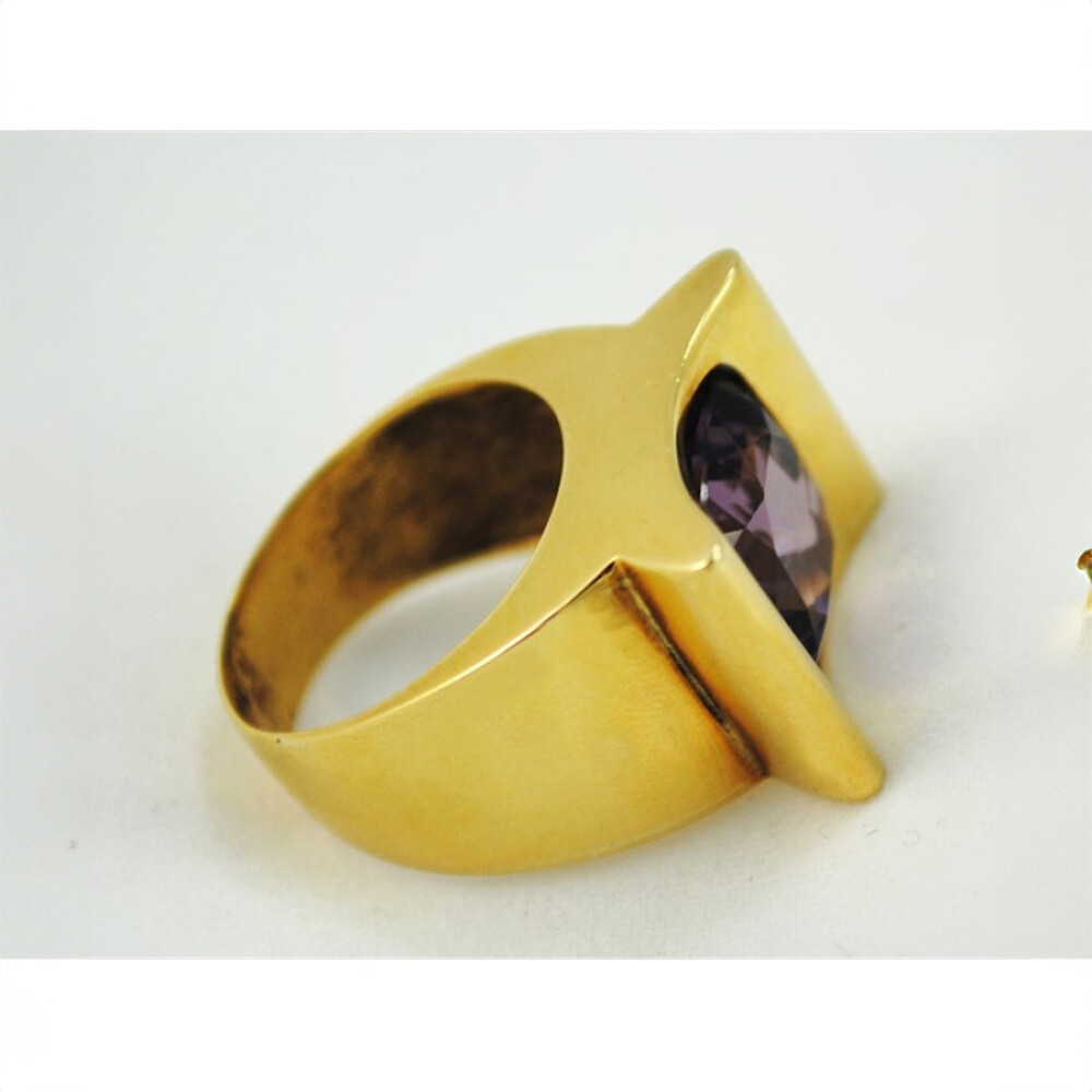 Anillo Oro 18K Con Amatista Anillo Oro 18K Con Amatista