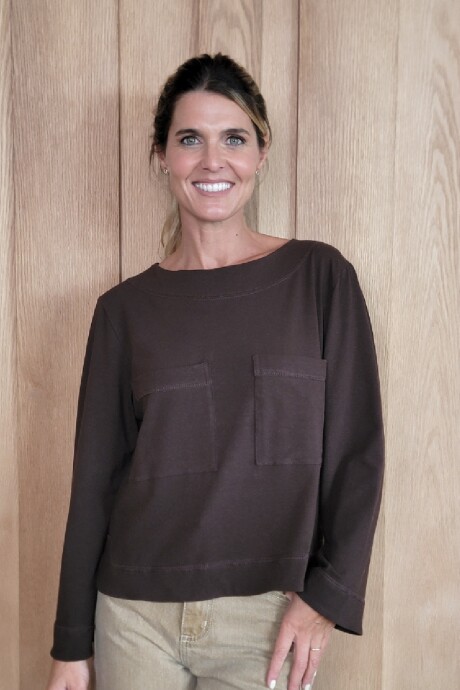 Remera Carola Chocolate