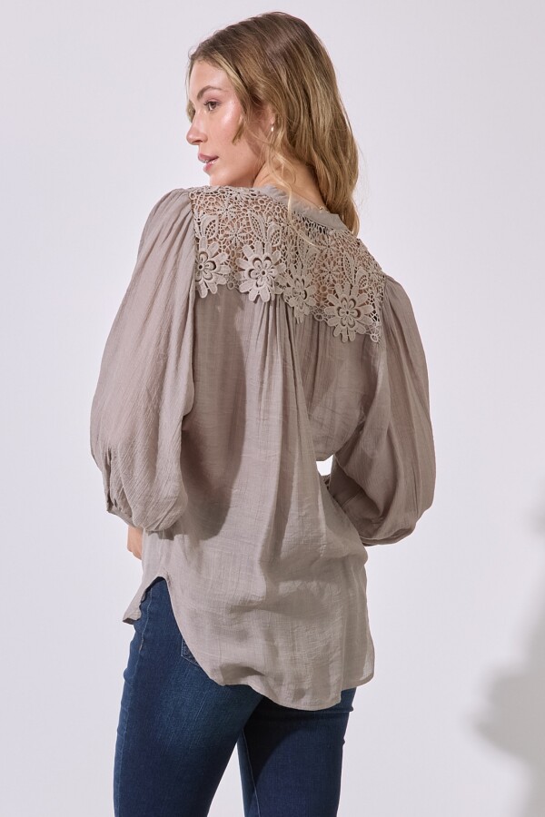 Blusa Crochet KHAKI