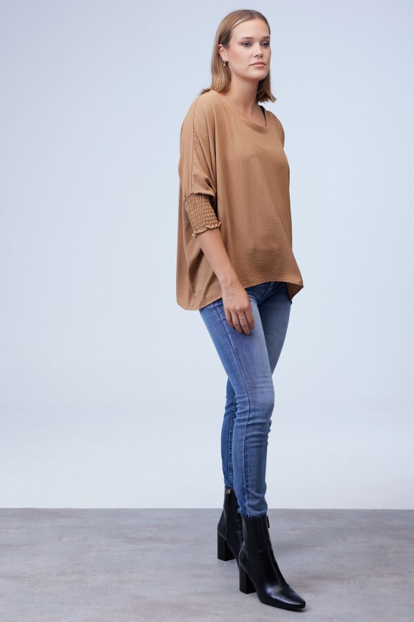 Blusa Oversized TOSTADO