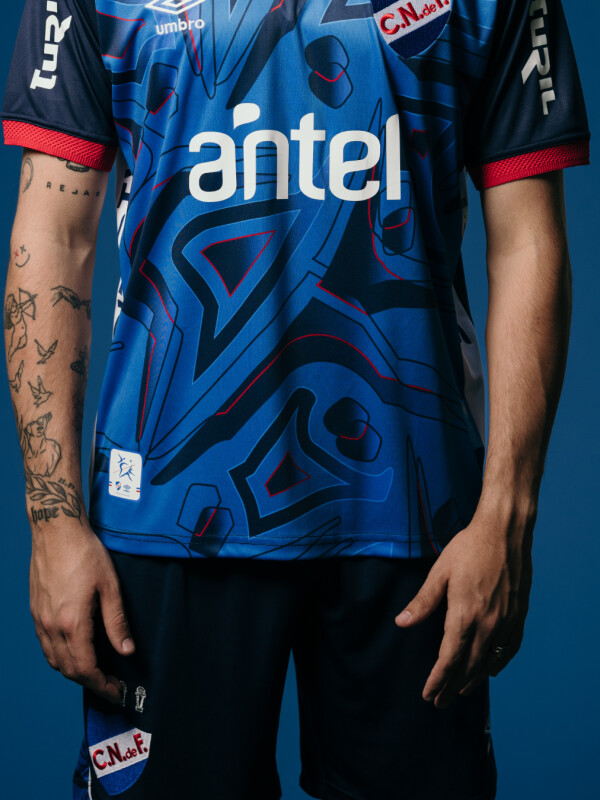 SHORT GOLERO OFICIAL<br /> 2025 Nacional Hombre Azul Marino, Blanco