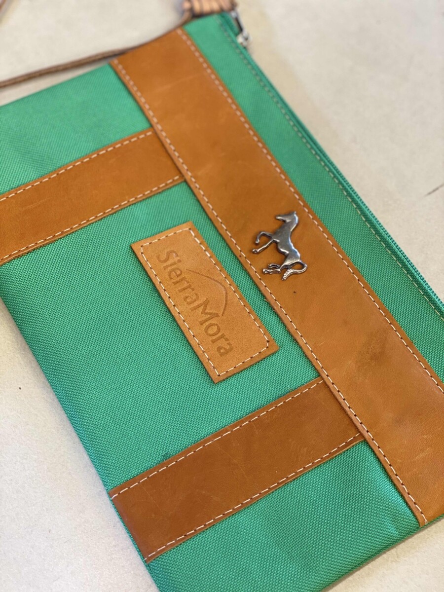 Sobre Cartuchera Mustang - Verde Benetton 