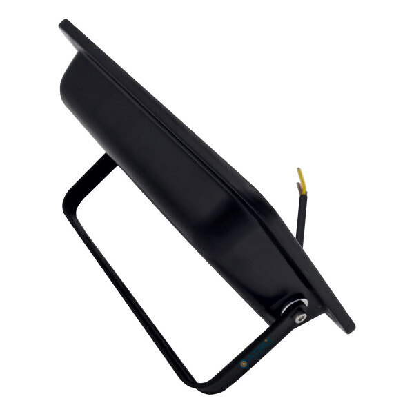 Foco Led Liper 50w Luz Fría Para Interior Y Exterior Foco Led Liper 50w Luz Fría Para Interior Y Exterior