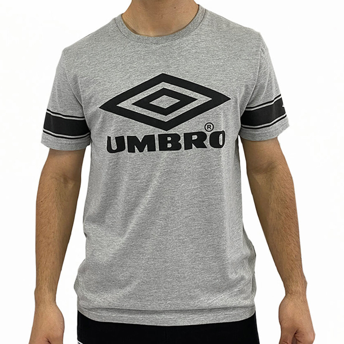 Remera de Hombre Umbro Antique - Gris Melange - Negro 