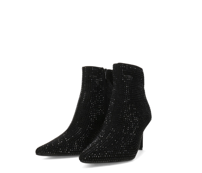 Bota HILERE con taco y en punta Black