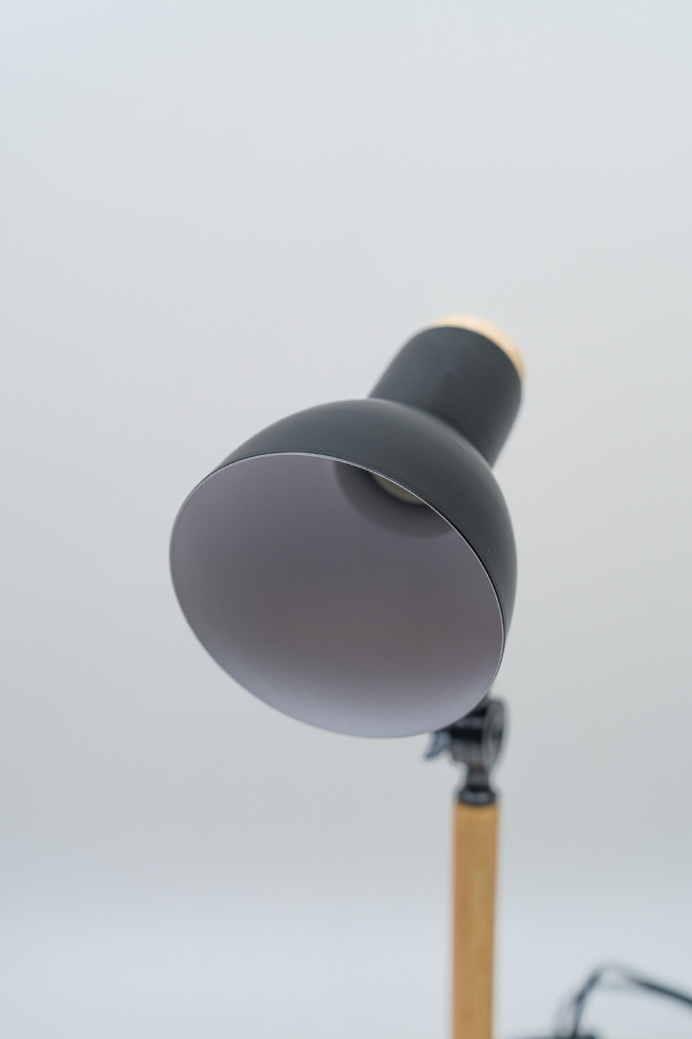 Lampara De Mesa Hiron Negro