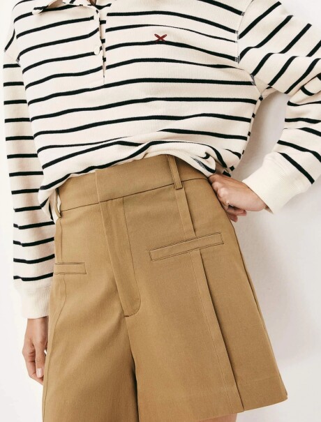 SHORT TIPO SASTRERO BEIGE