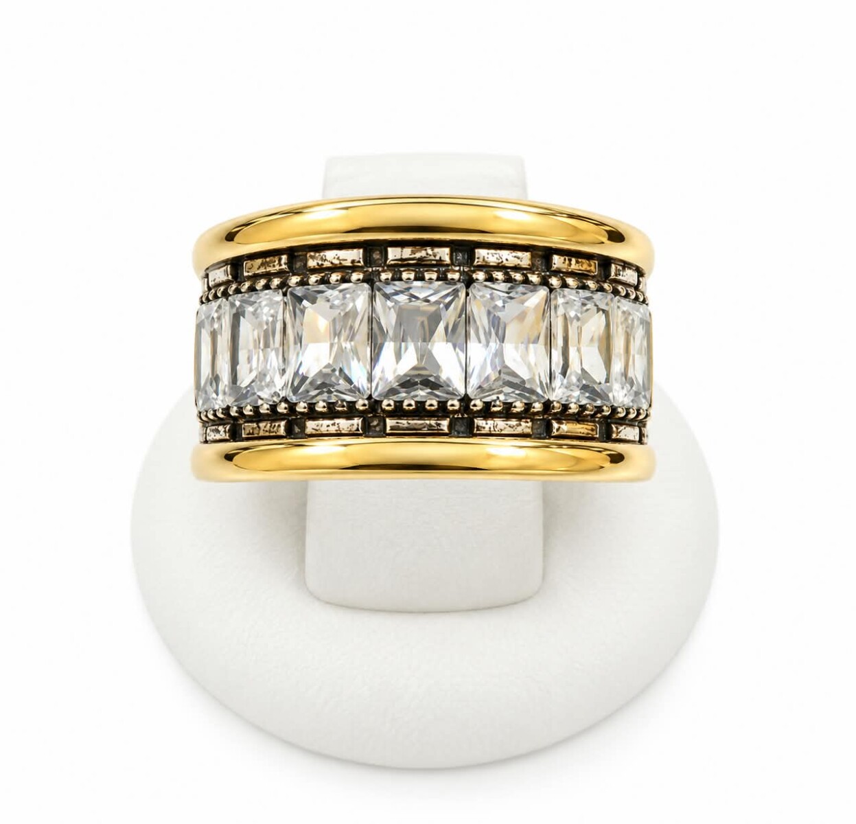 Anillo con piedras talla Baguette 