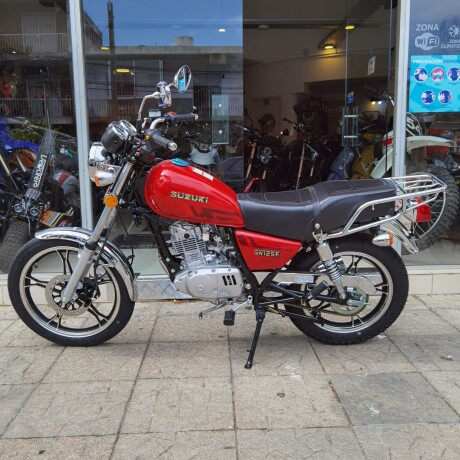 Suzuki GN125F Rojo