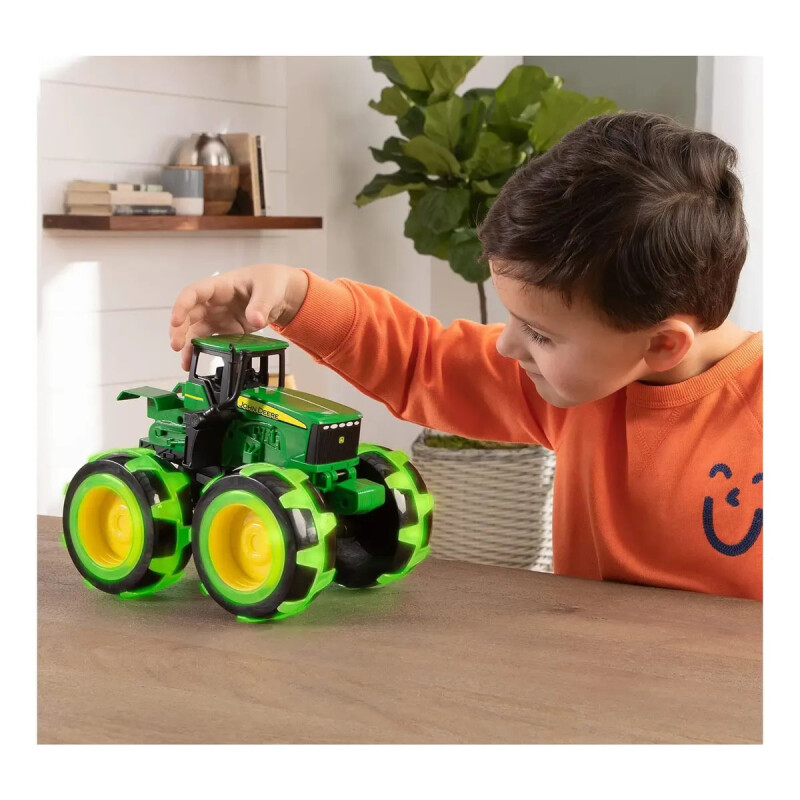 Tractor Monster Treads Lightning John Deere Tractor Monster Treads Lightning John Deere