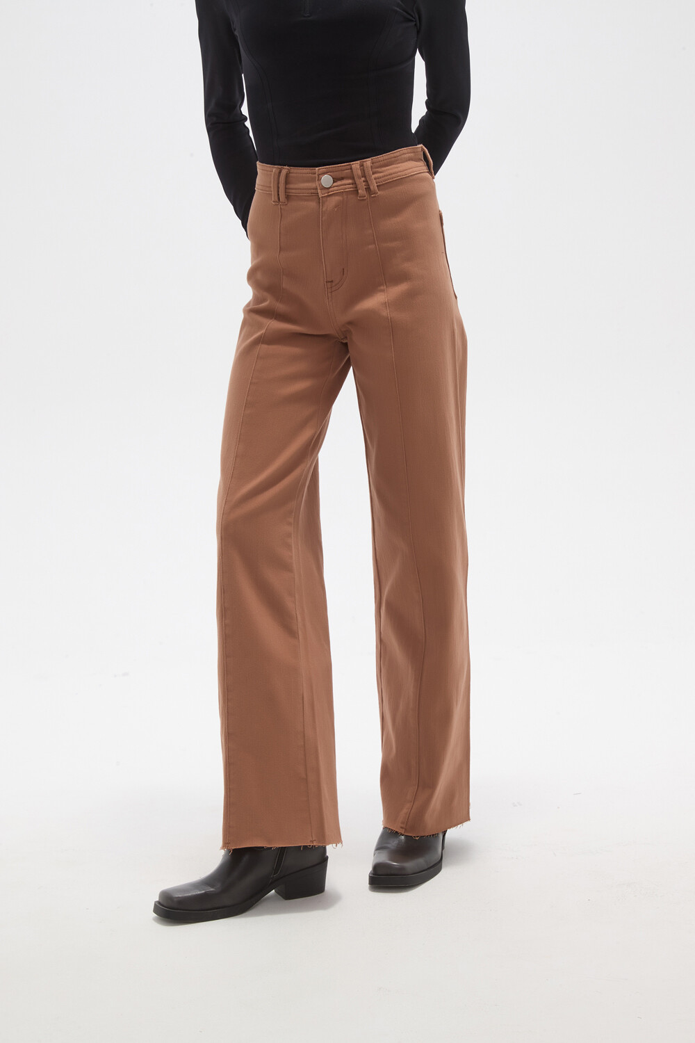 Pantalon Cyrath Tostado