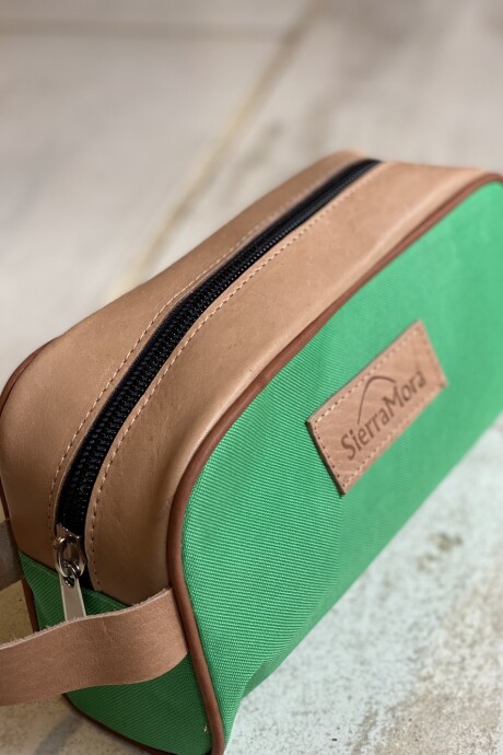 Necessaire Sport Verde Beneton