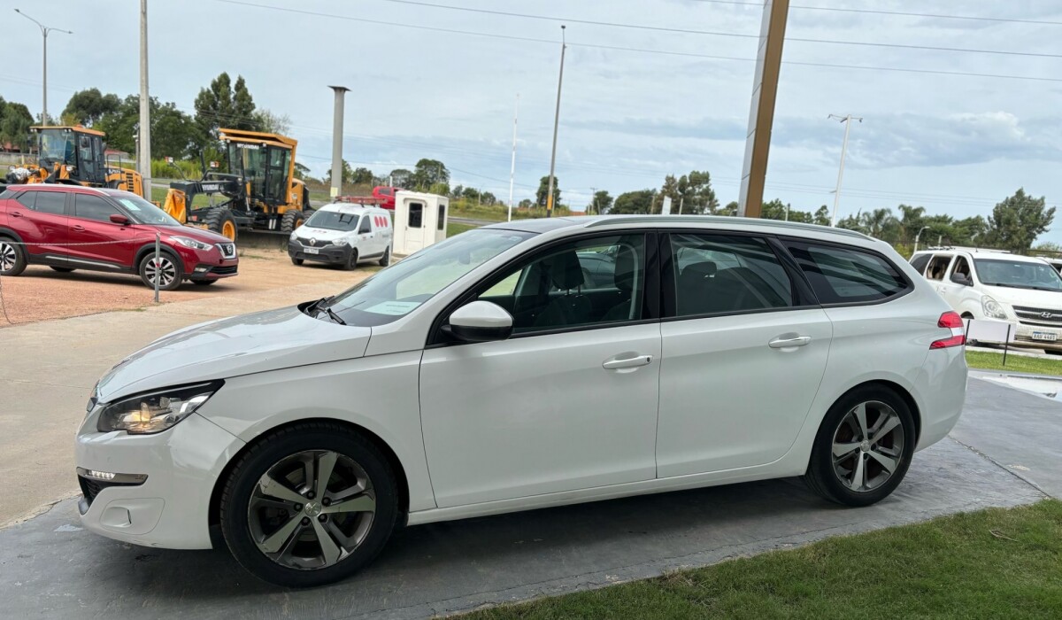 Peugeot 308 SW T9 Active - 2017 Peugeot 308 SW T9 Active - 2017