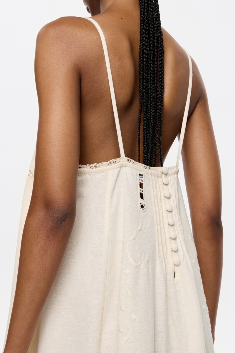 VESTIDO BORDADO Crema