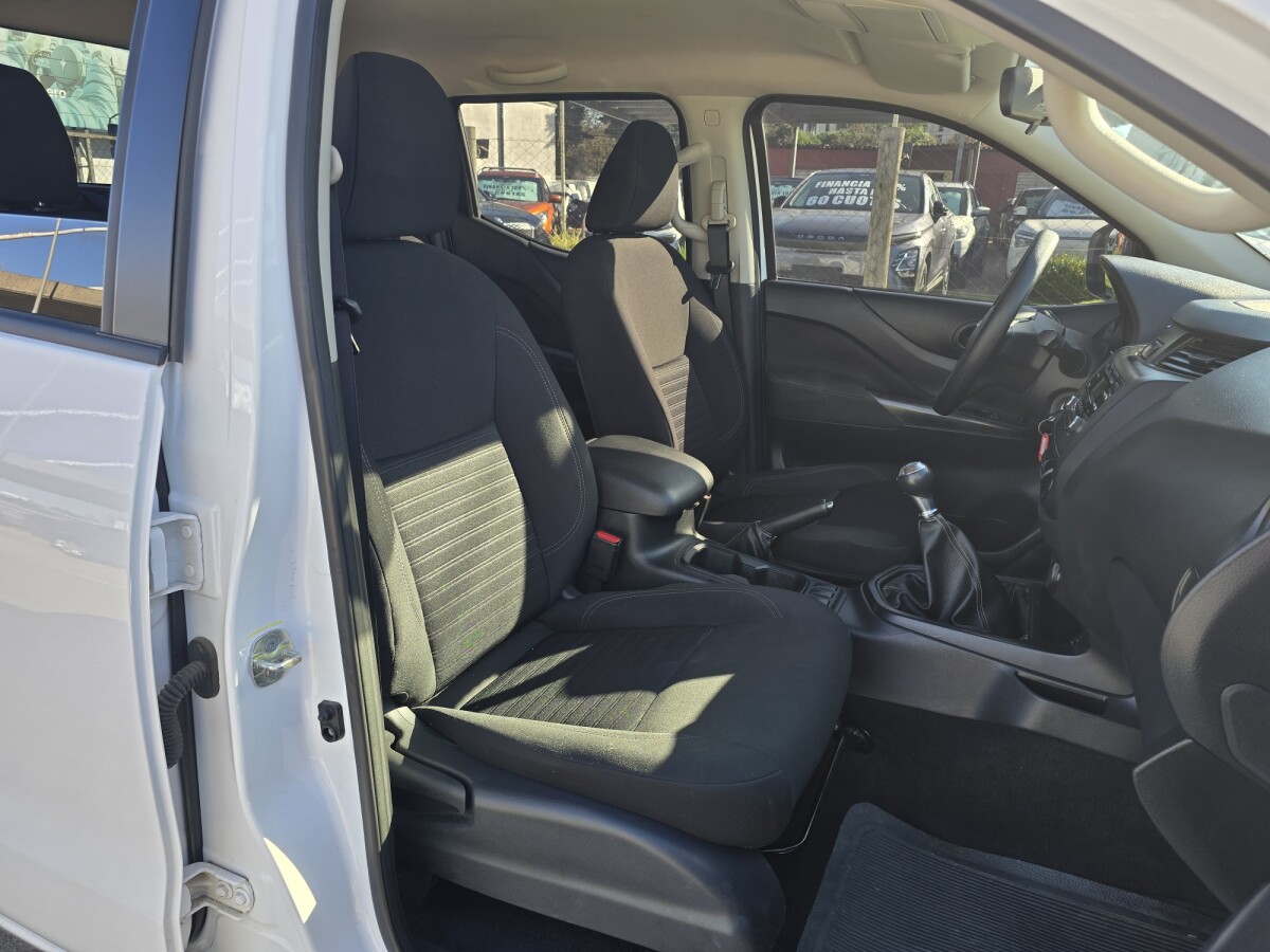 Nissan Frontier SE 2.5 4x2 Nafta DC| Permuta / Financia Nissan Frontier SE 2.5 4x2 Nafta DC| Permuta / Financia