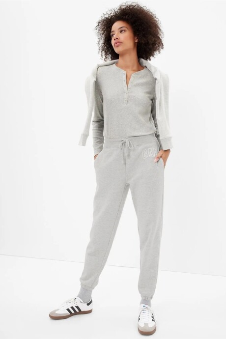 Pantalón Deportivo Logo Gap Con Puño Mujer Light Heather Grey B08