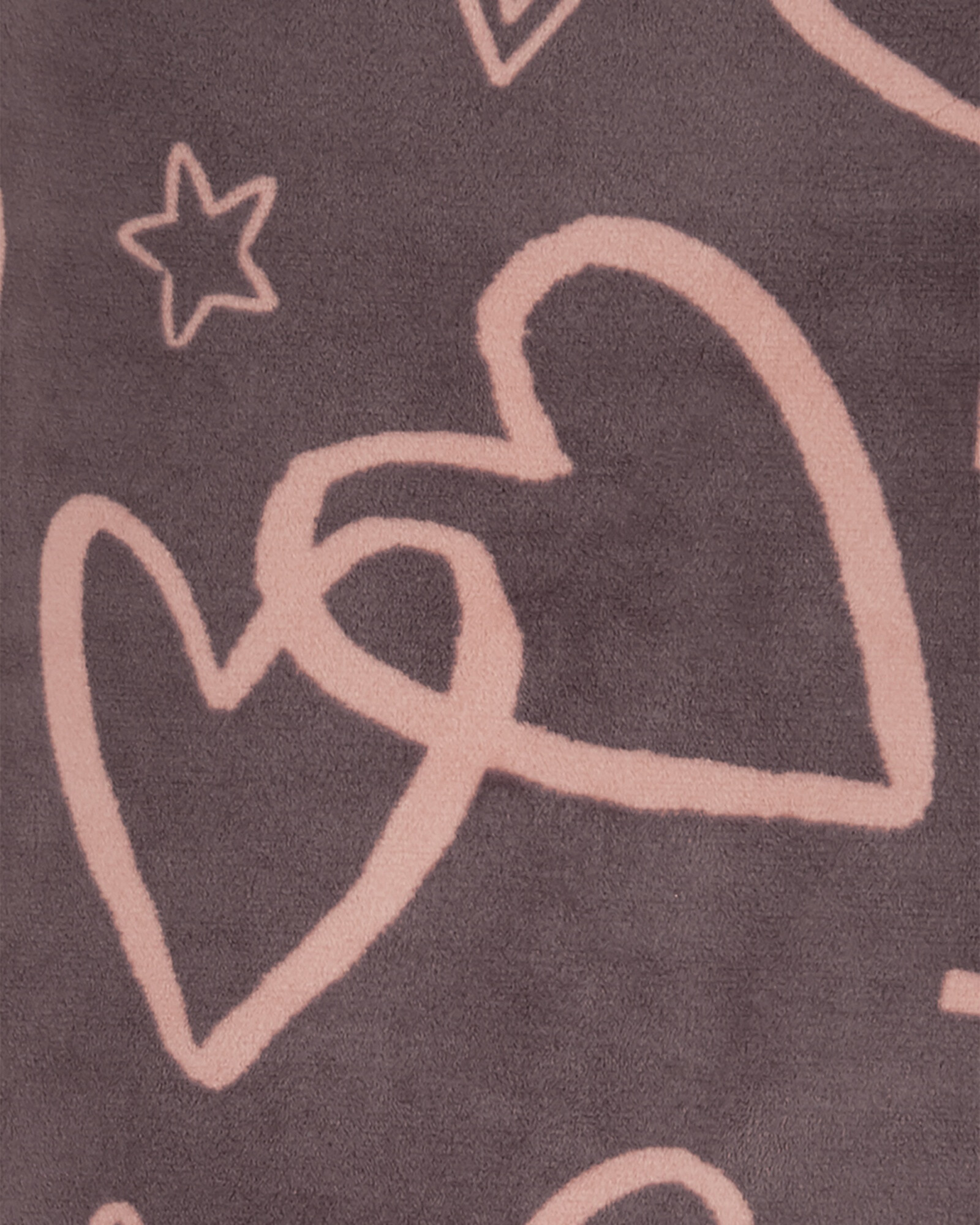 Pijama dos piezas pantalón y remera de micropolar diseño corazones Sin color