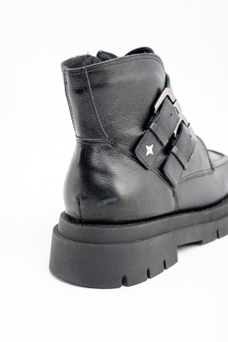 Bota Cuero Hebillas Negro