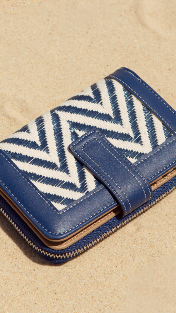 BILLETERA AGNES ZIGZAG CRUDO Y AZUL