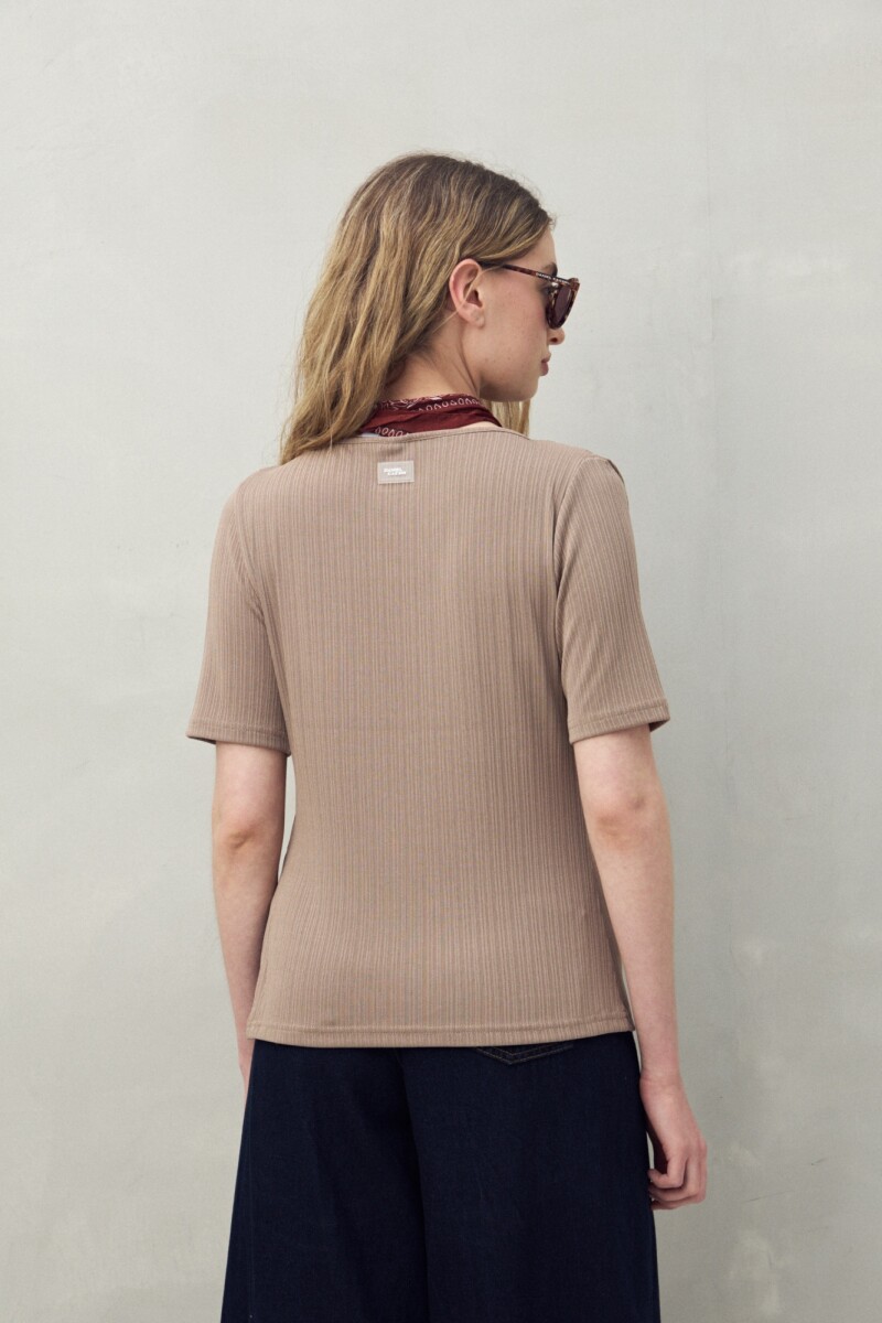 REMERA ASIA Visón