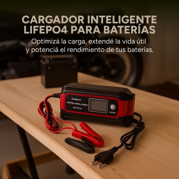 Cargador Bateria Inteligente Auto Moto Lancha Premium 14.6V® Color Rojo