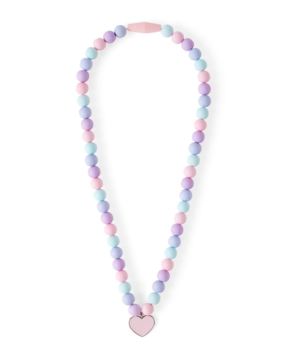 Collar de cuentas y dije corazón 