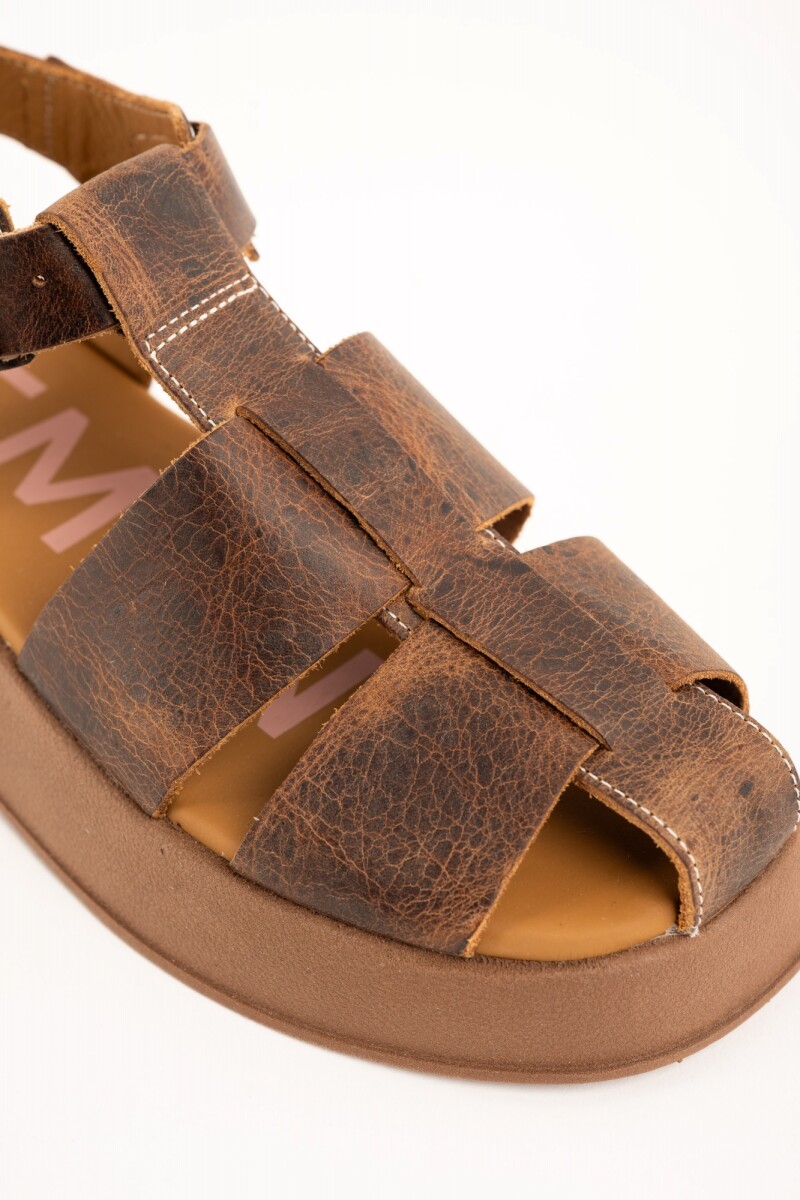 Sandalia Cangrejera Con Plataforma Chocolate
