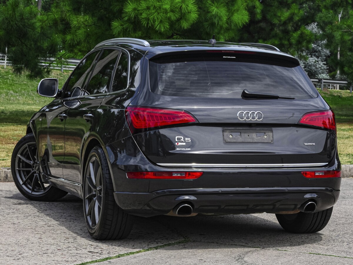 Audi Q5 2.0 TFSI Quattro AT-Stronic Extra Full 2017 Audi Q5 2.0 TFSI Quattro AT-Stronic Extra Full 2017