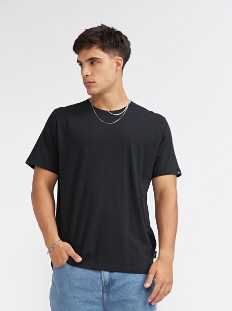REMERA OLEN NEGRO