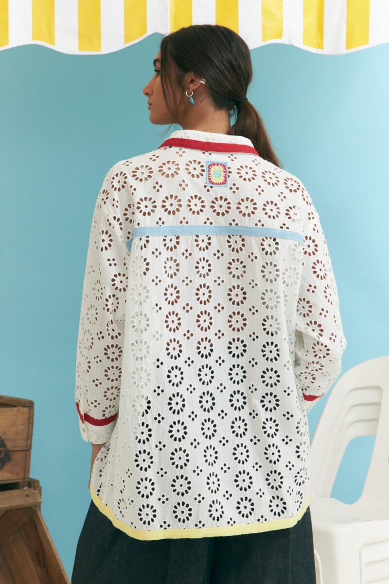 PREVENTA Camisa oversize Broderie blanco