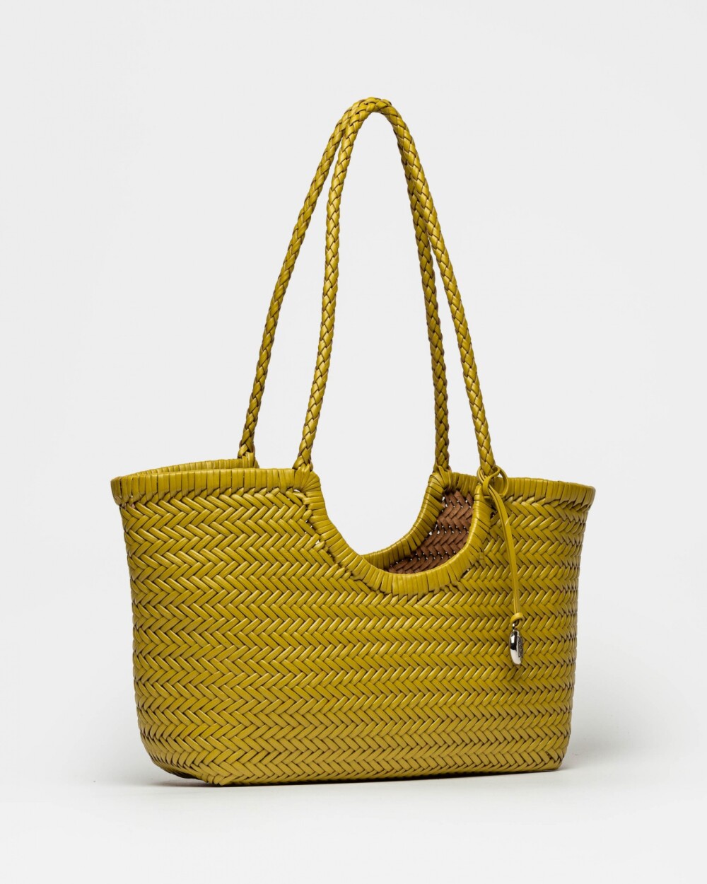 Cartera al hombro Ipanema en cuero curtido natural Lima
