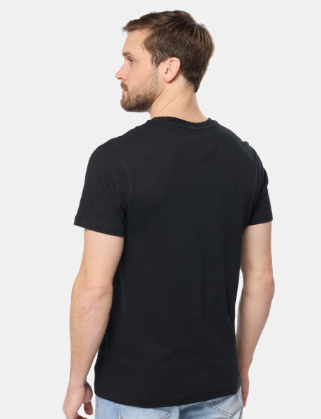 REMERA LISA ESCOTE V Negro