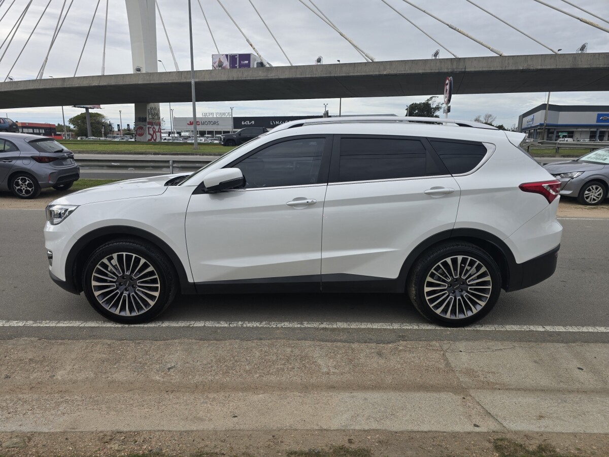 Jetour X70 Luxury 1.5T Extra Full | Permuta / Financia Jetour X70 Luxury 1.5T Extra Full | Permuta / Financia
