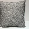 ALMOHADON BLANCO Y NEGRO JASPEADO ALMOHADON BLANCO Y NEGRO JASPEADO
