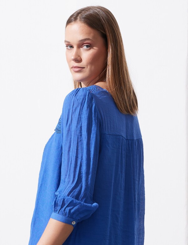 Blusa Crochet ROYAL