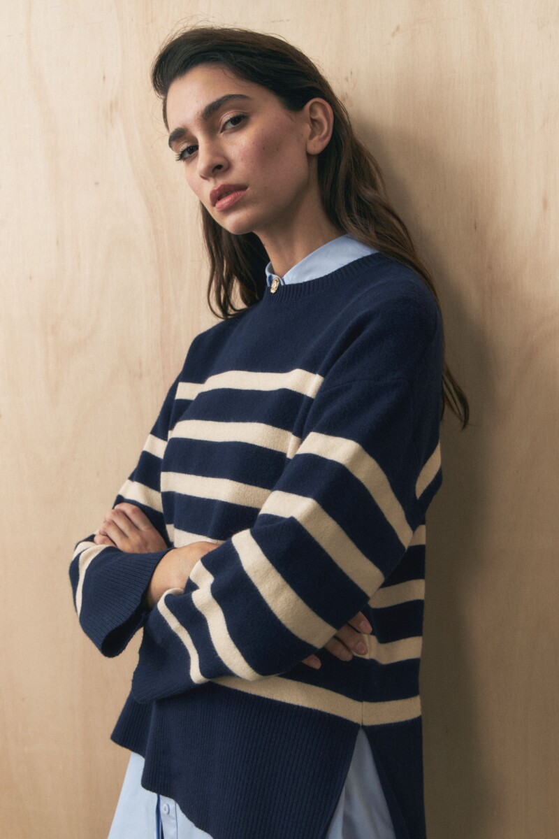 Sweater rayado con tajos - azul marino 