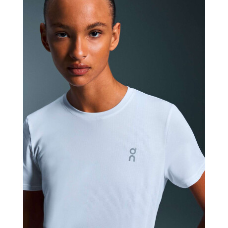 Remera Core-T de Mujer Blanco