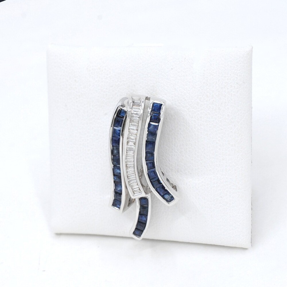 Colgante En Oro Blanco 18K, Zafiros Y Brillantes Colgante En Oro Blanco 18K, Zafiros Y Brillantes