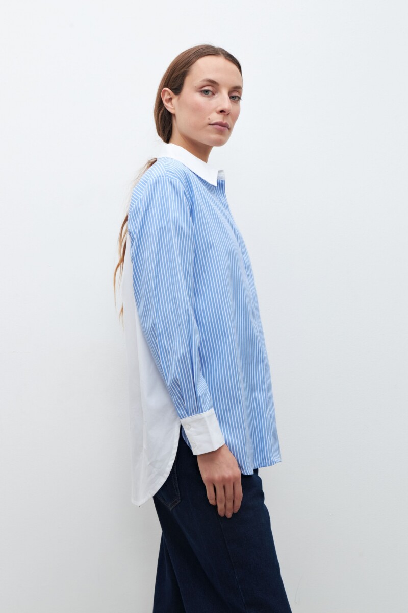 Camisa rayada oversized celeste