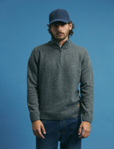 470421 REMERA HARRY Gris Oscuro