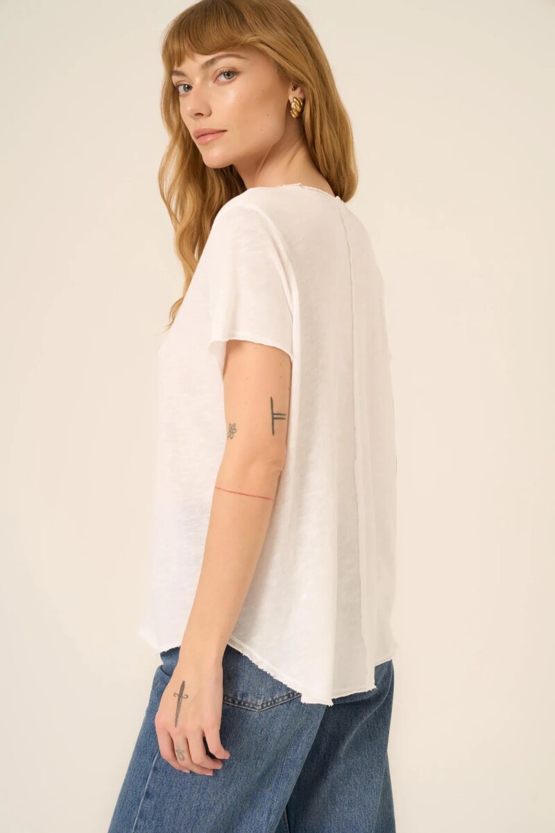 POLERA WEAREVER Blanco